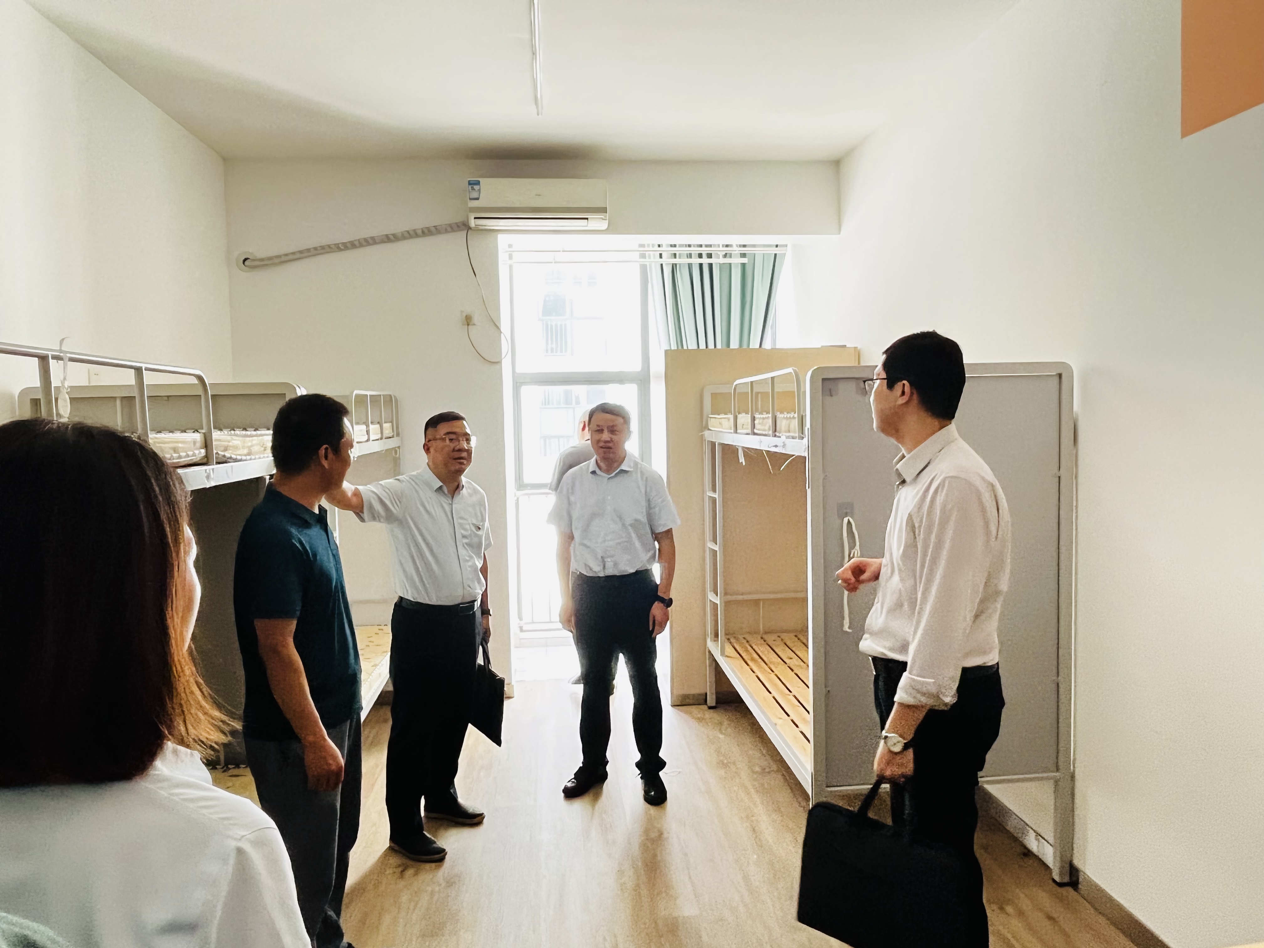 新区宜居  未来已来 —亚美AM8AG集团开展团结主题党建共建运动